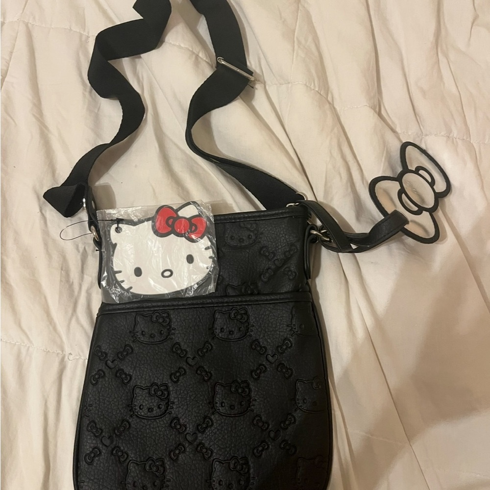 Hello Kitty Embossed kitty logo Black Crossbody Bag NWT loungefly vintage y2k